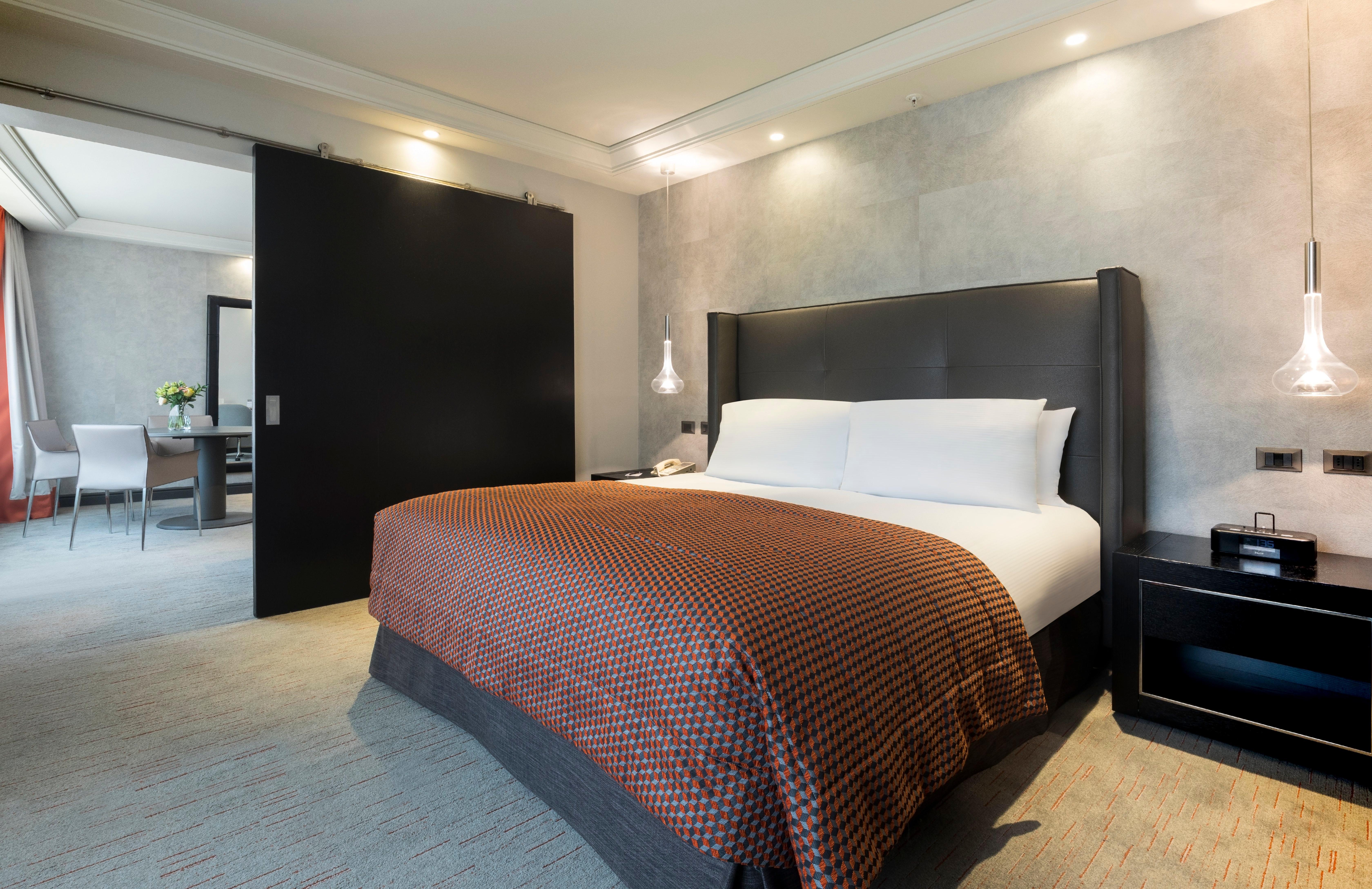อินเตอร์คอนติเนนตัล ซานติอาโก Hotel ภายนอก รูปภาพ