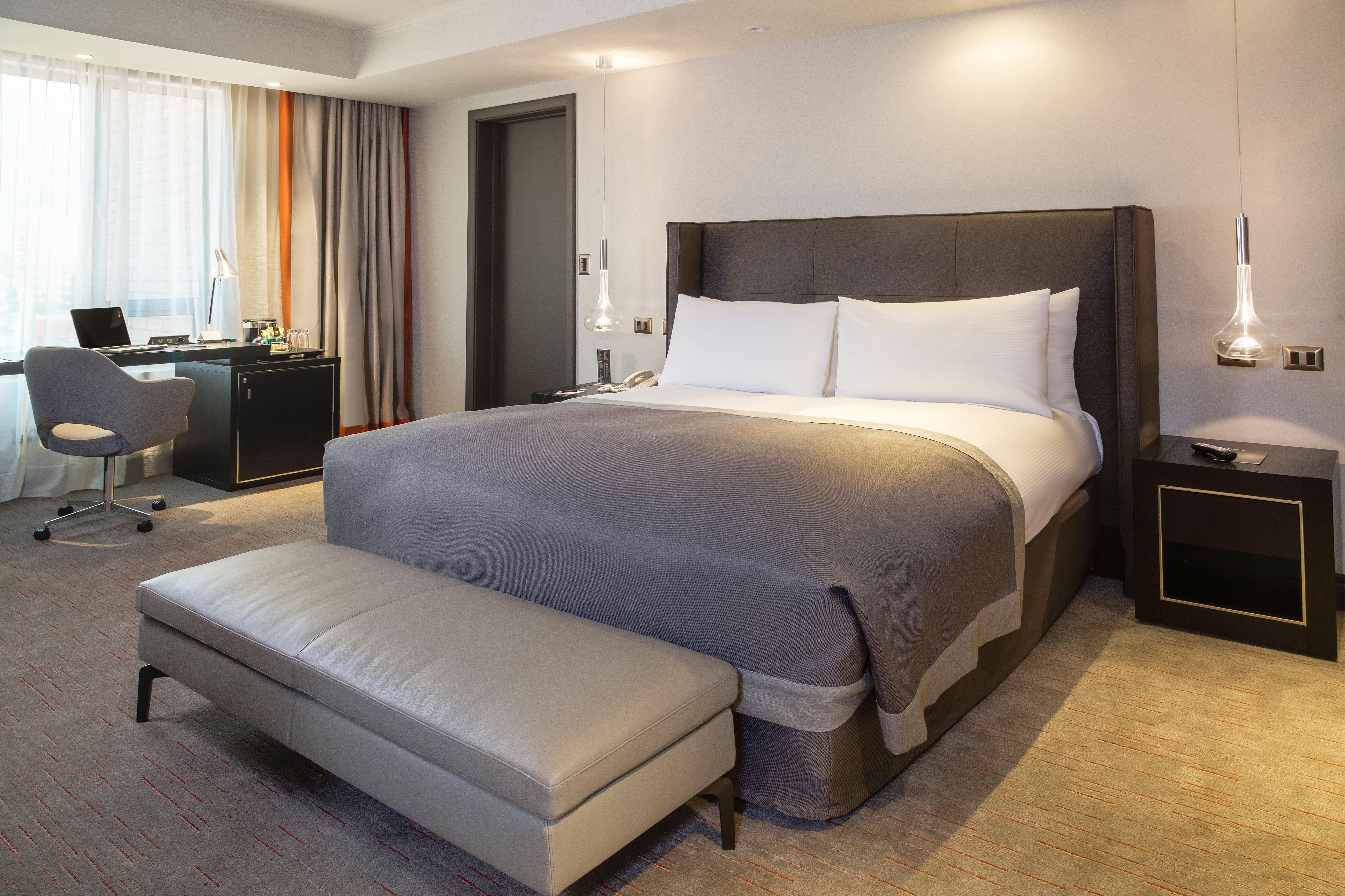 อินเตอร์คอนติเนนตัล ซานติอาโก Hotel ภายนอก รูปภาพ