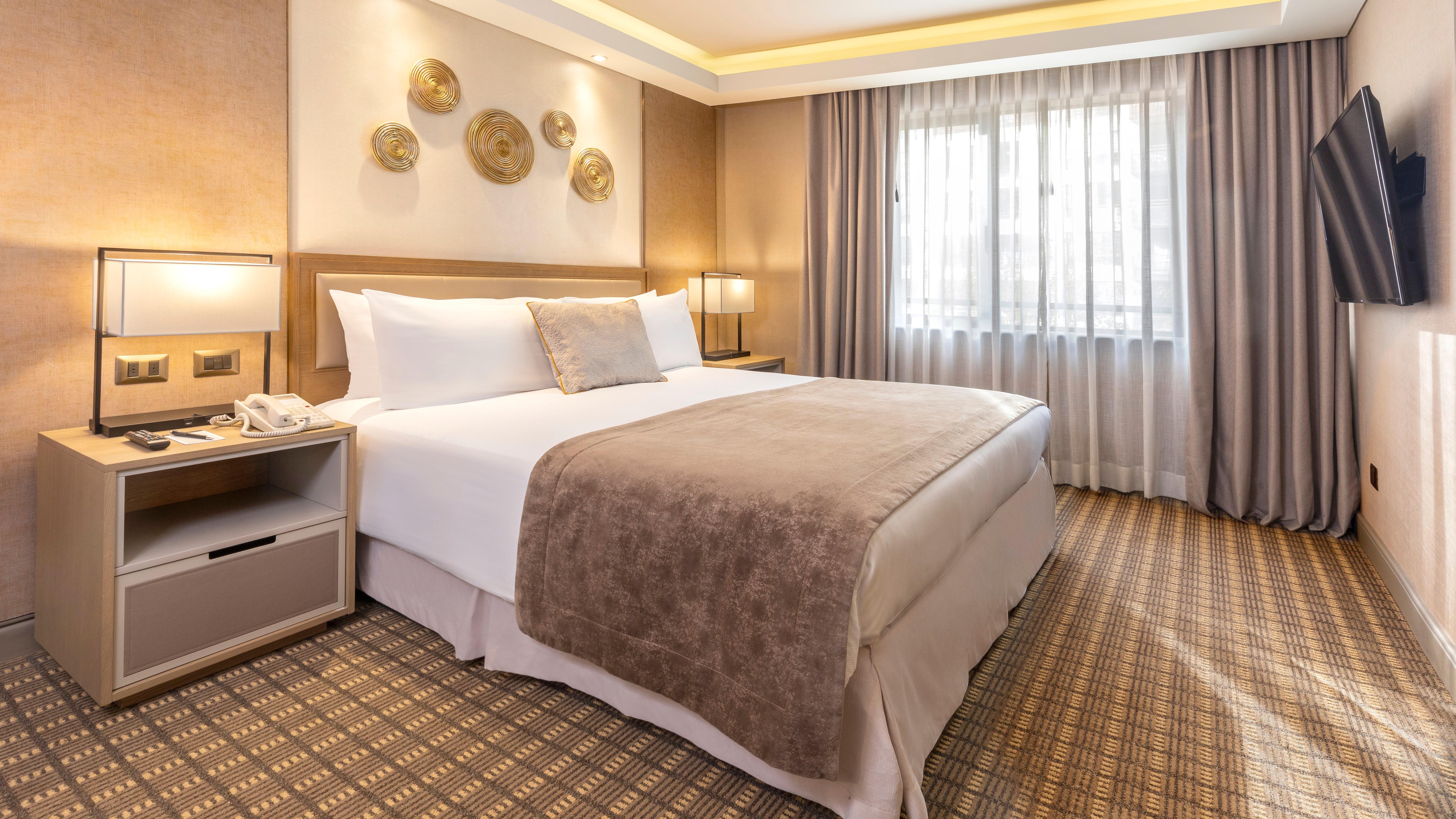 อินเตอร์คอนติเนนตัล ซานติอาโก Hotel ภายนอก รูปภาพ