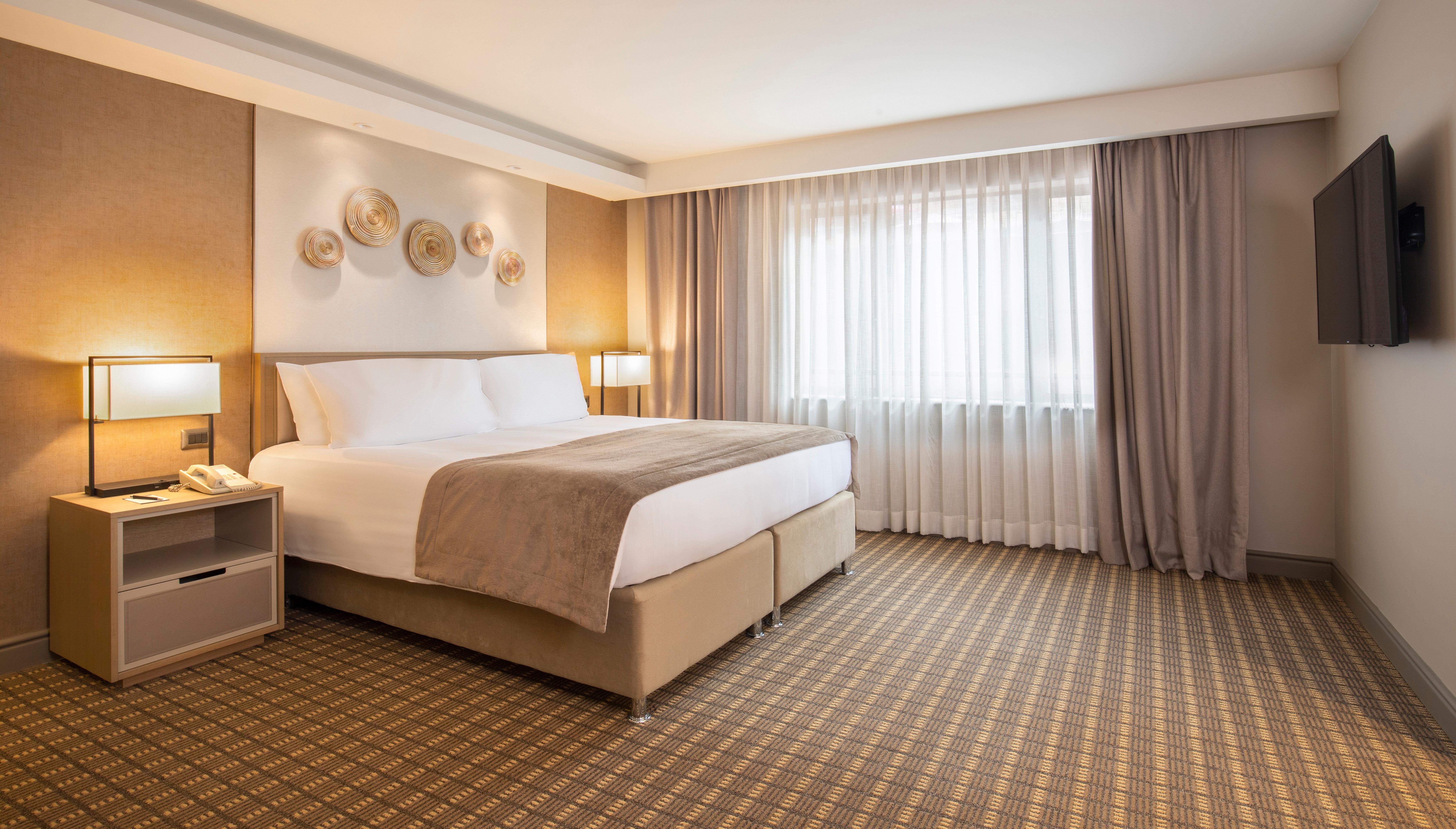 อินเตอร์คอนติเนนตัล ซานติอาโก Hotel ภายนอก รูปภาพ