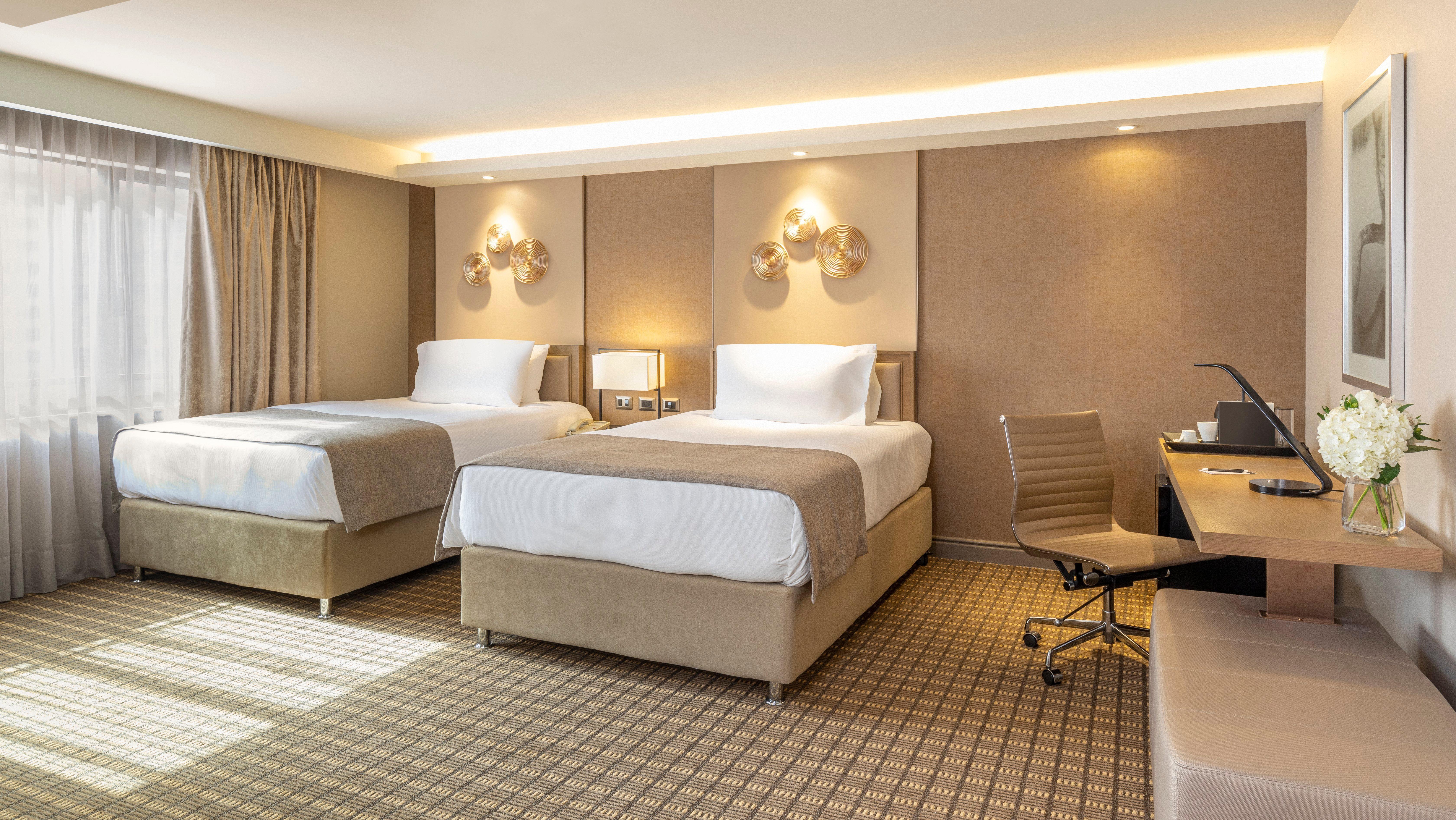 อินเตอร์คอนติเนนตัล ซานติอาโก Hotel ภายนอก รูปภาพ