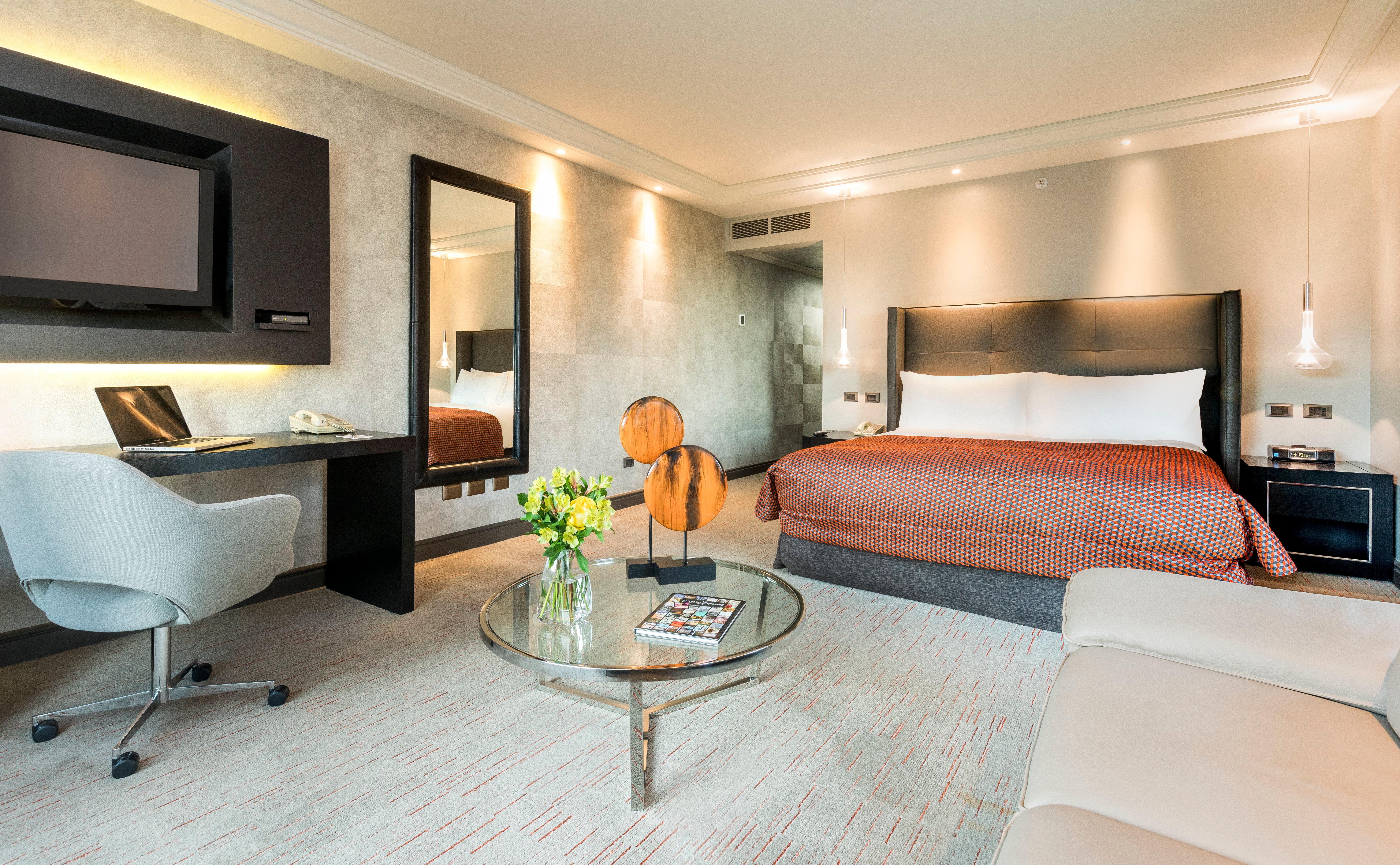 อินเตอร์คอนติเนนตัล ซานติอาโก Hotel ภายนอก รูปภาพ