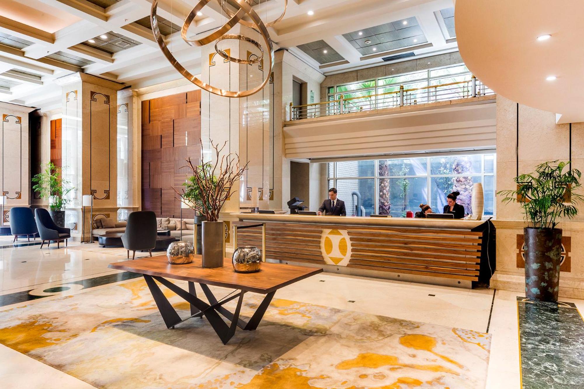 อินเตอร์คอนติเนนตัล ซานติอาโก Hotel ภายนอก รูปภาพ